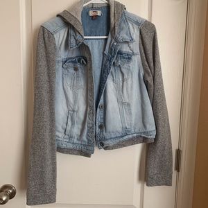 Jean and grey sweatshirt with hoodie